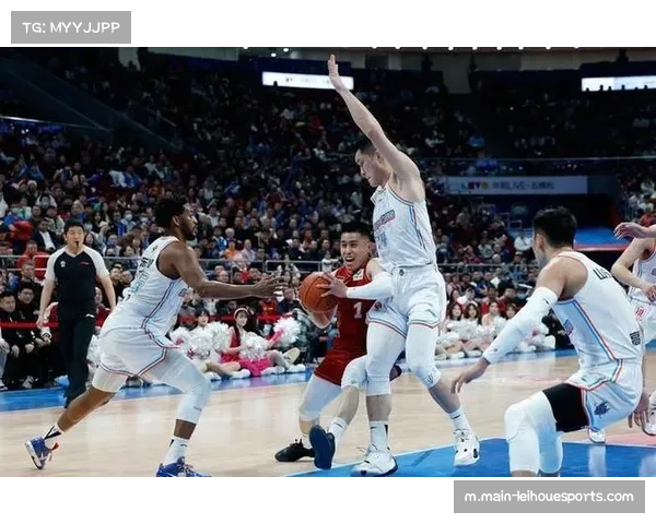 辽宁乌戈洛佩斯战术调整见效 下半场防守强度提升